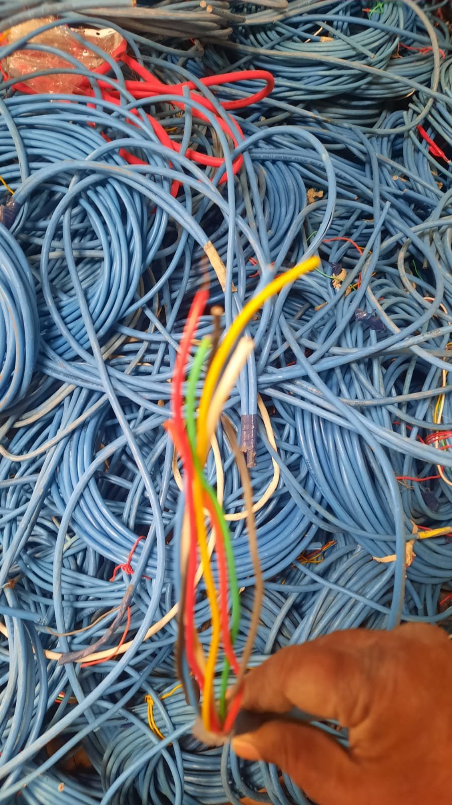 Bulk Cable Scrap Ready for Grading